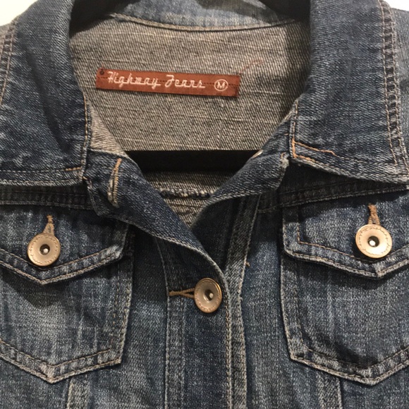 Cropped Demin Jacket (M) - Picture 5 of 7